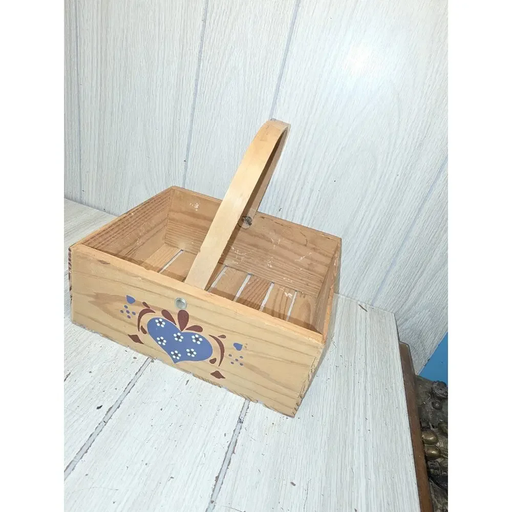 Vtg Painted Heart Fruit Storage Basket Centerpiece Folk Art Cottage Farmhouse